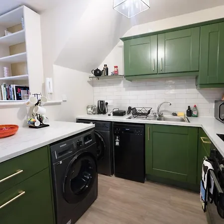 Bright 2bdr Split Level Near Phoenix Park Apartament Dublin