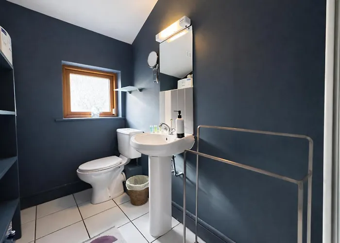 Bright 2bdr Split Level Near Phoenix Park Dublin